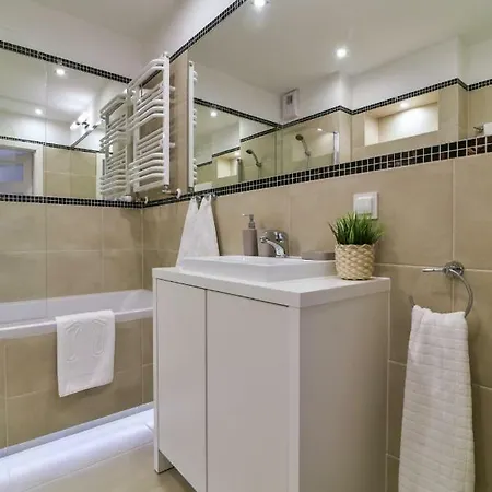 Ltc Malczewskiego Centrum Apartment